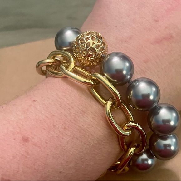 Coach Signature Gold Tahitian Black Pearl Miranda Hook Lock Bracelet